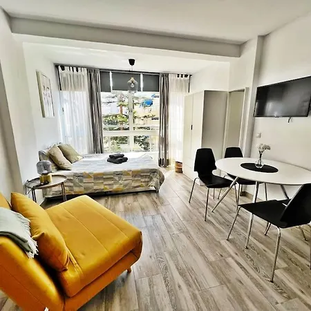 Apartamento Céntrico Y Nuevo Estudio Fuengirola