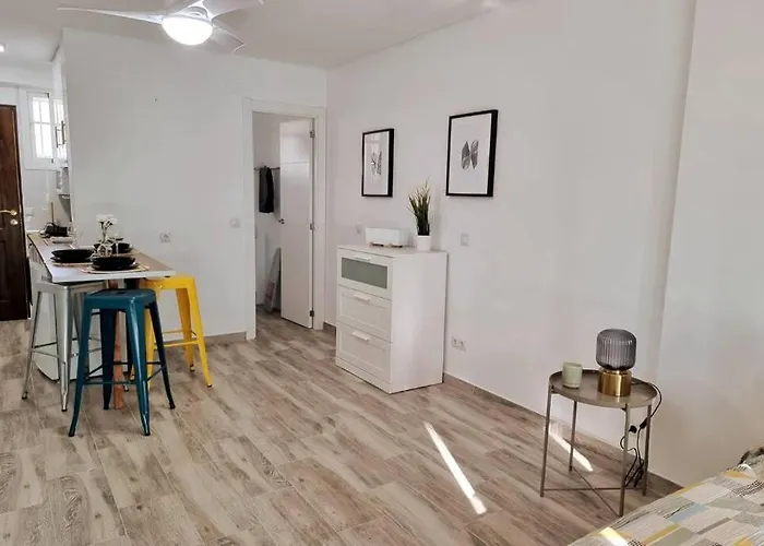 Centrico Y Nuevo Estudio דירה פואנגירולה